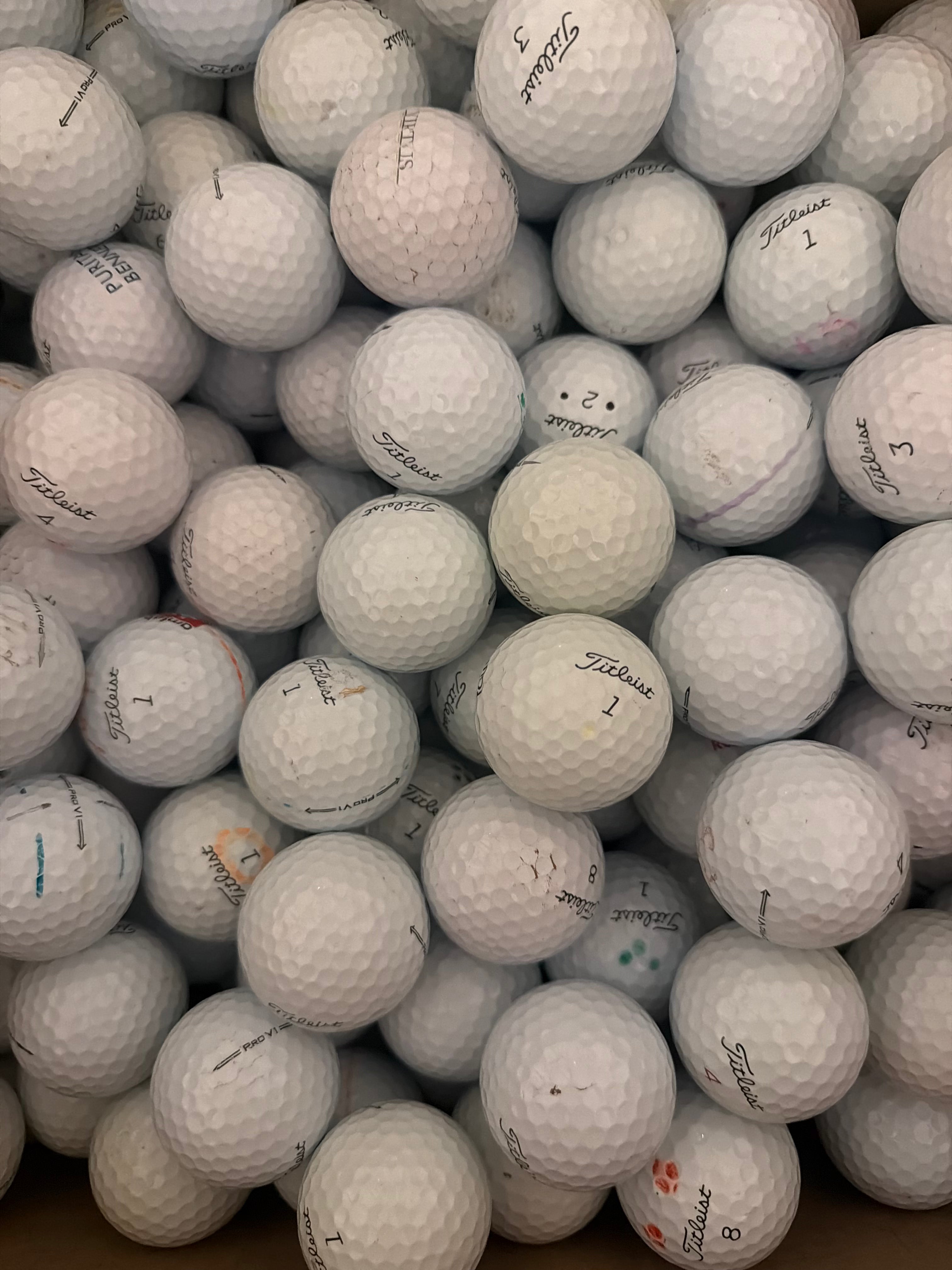 Titleist Pro V1 and Pro V1x mixed lake balls
